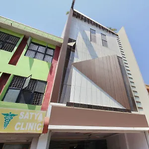 Oyo 12153 B S International Hotel